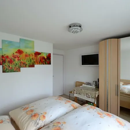 Ferienwohnung Rheinblick * باد بيلنغن